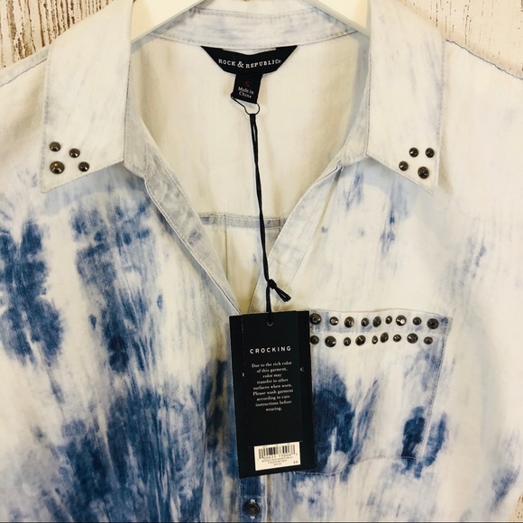 NWT Rock & Republic Embellished Acid Wash Top. - Picture 6 of 8
